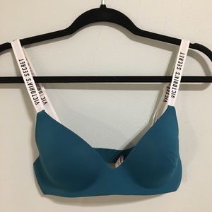 Victoria’s Sectre smooth t-shirt bra